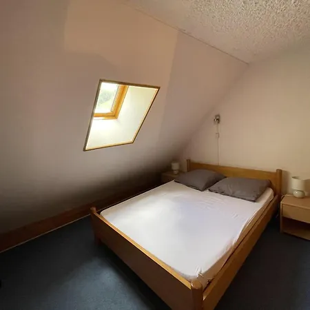 Duplex 6/8 Pers. Avec Balcon En Plein Centre, Proche Des Pistes Et Commerces - Fr-1-787-52 * Laveissière